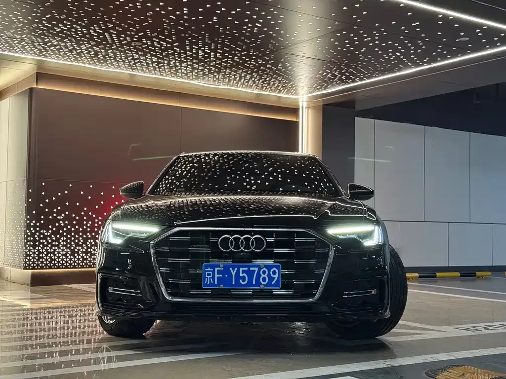 Audi A6L — фото 9
