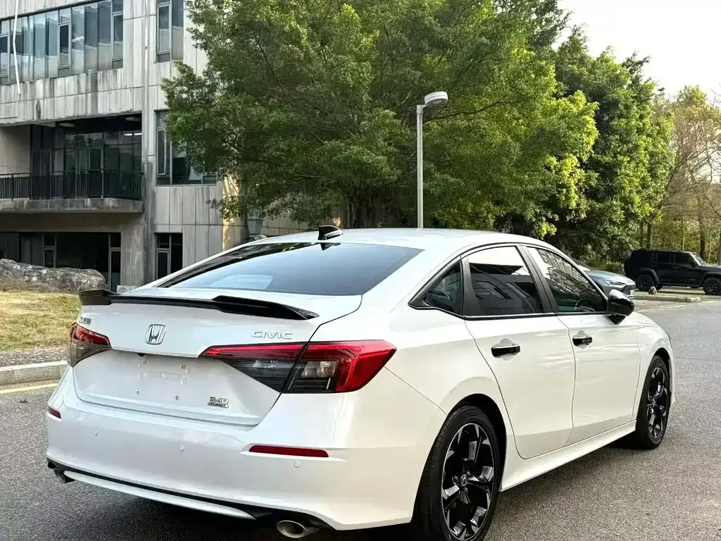 Honda Civic — фото 7