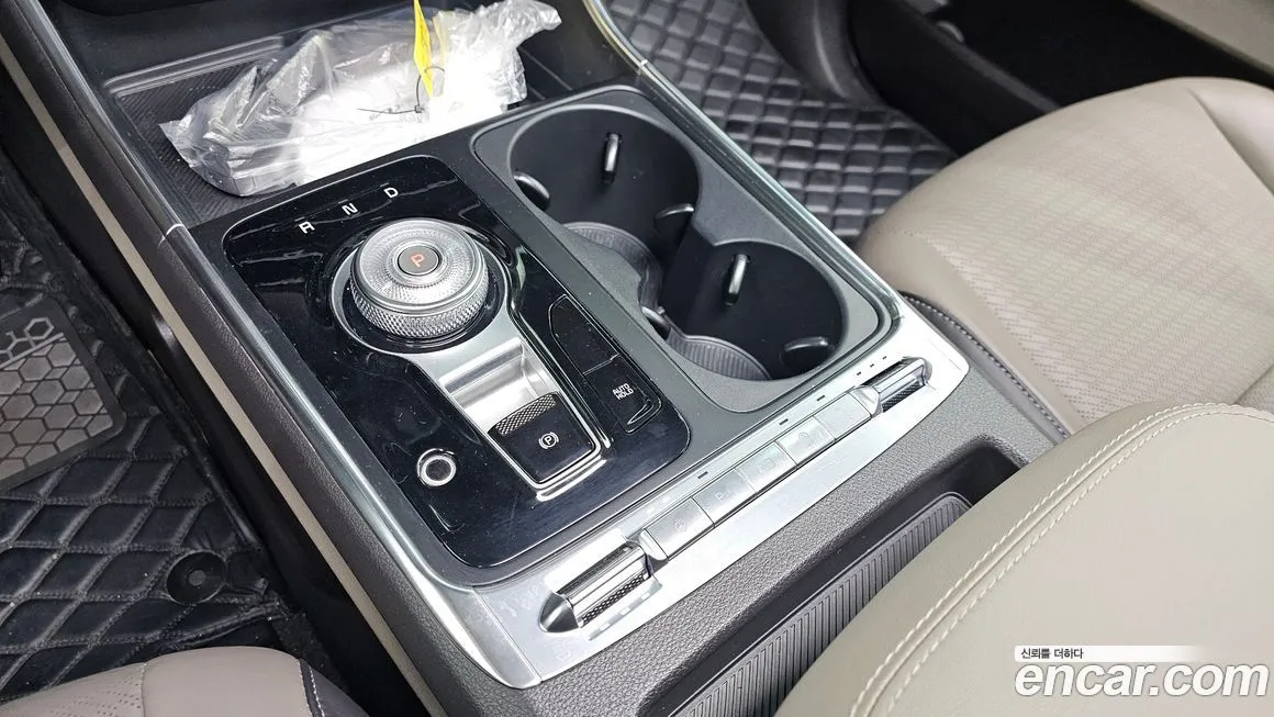 Kia Carnival — фото 10