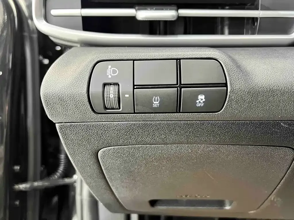Hyundai Elantra — фото 3