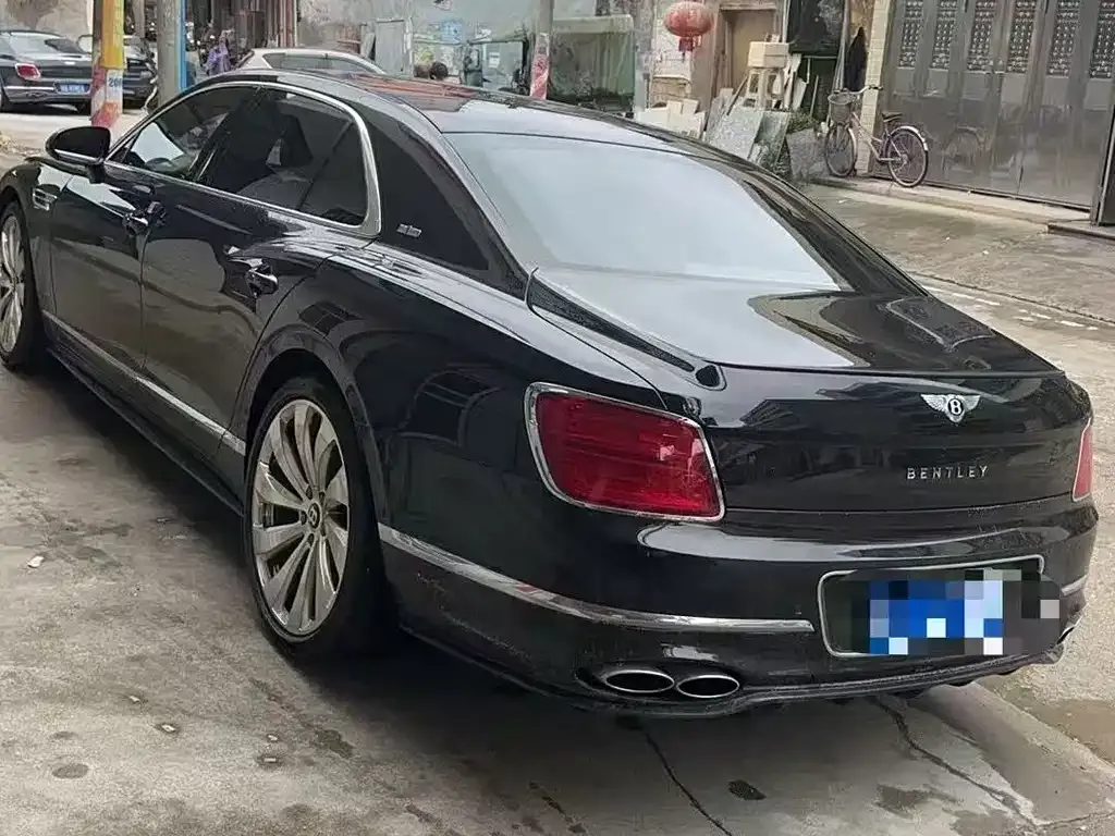 Bentley Flying Spur 2021 из CN, фото 4