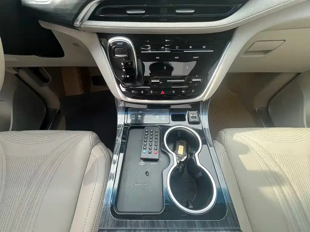 Buick GL8 2022 из CN, фото 7