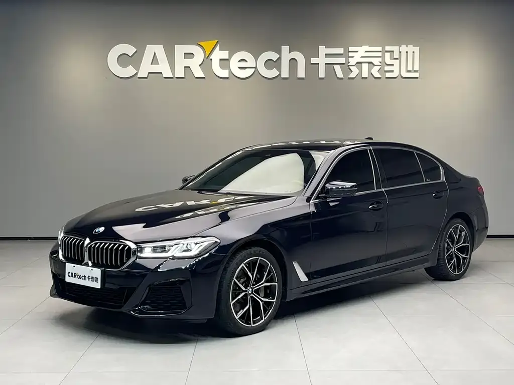 BMW 5 Series — фото 1