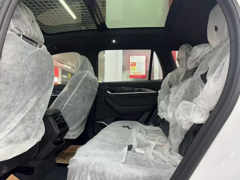 Geely Xingyue L 2026 из CN, фото 7