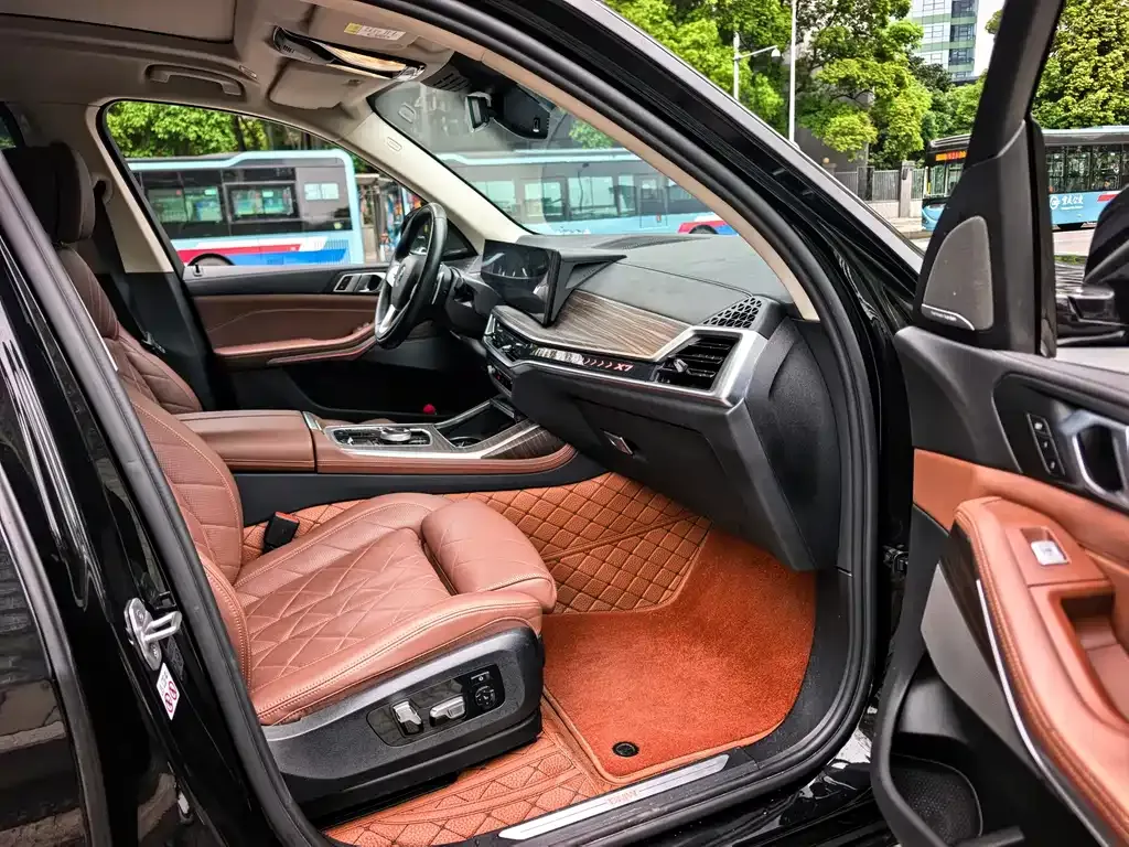BMW X7 2023 из CN, фото 7