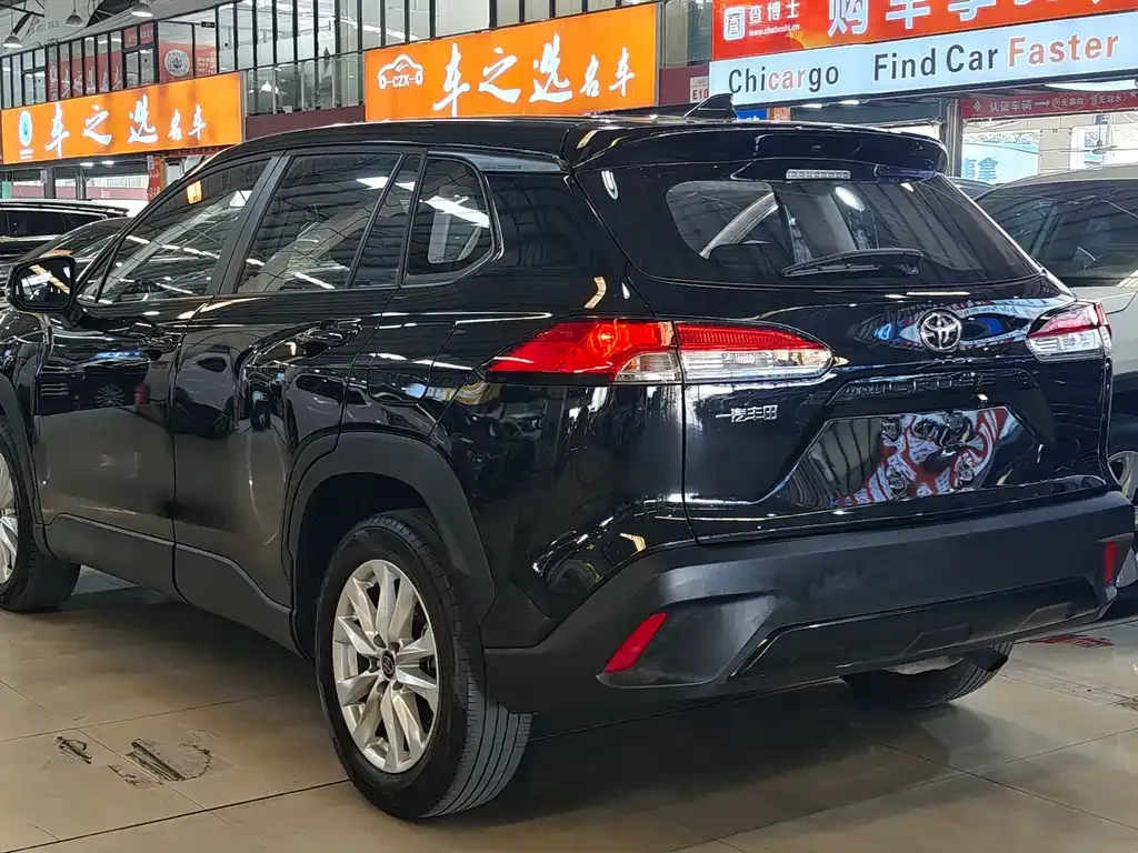 Toyota Corolla Cross — фото 3