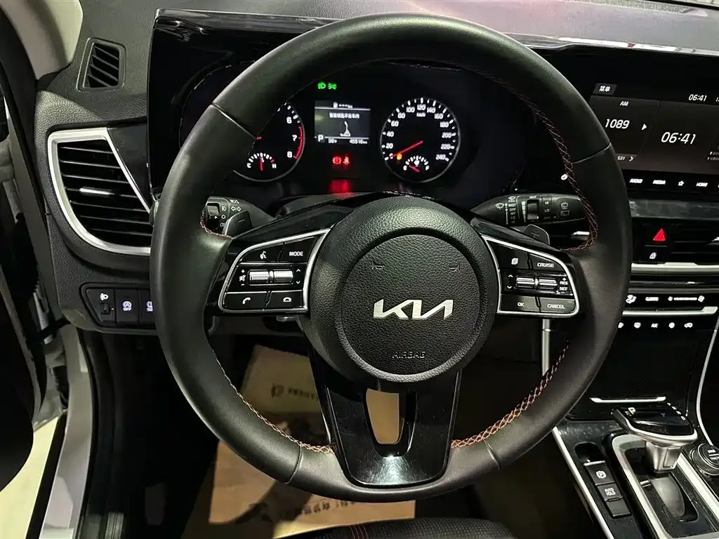 Kia KX3 2023 из CN, фото 4