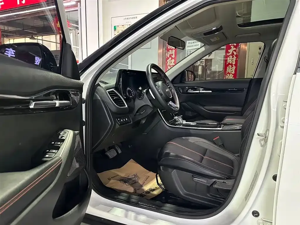 Kia KX3 2023 из CN, фото 9