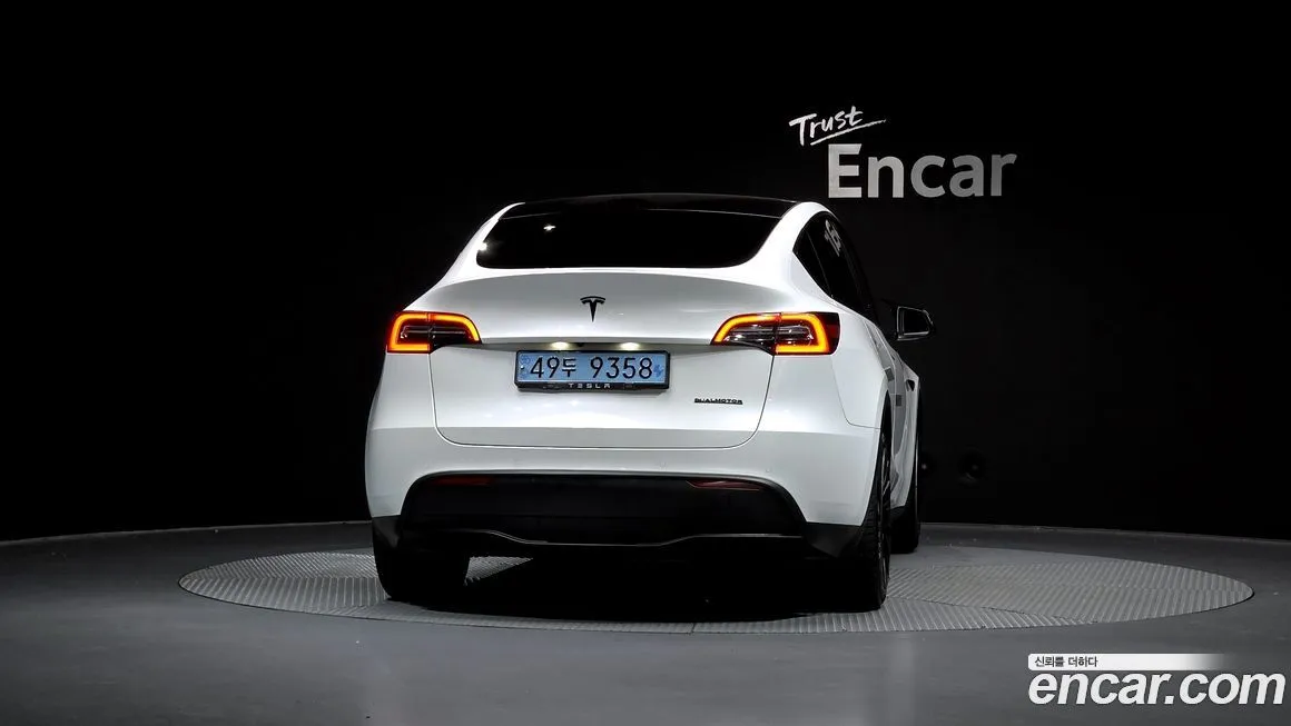 Tesla Model Y — фото 5