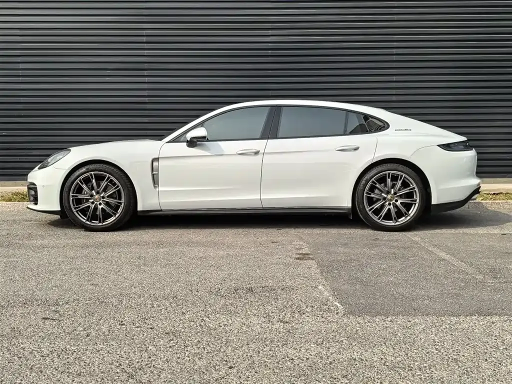 Porsche Panamera — фото 4