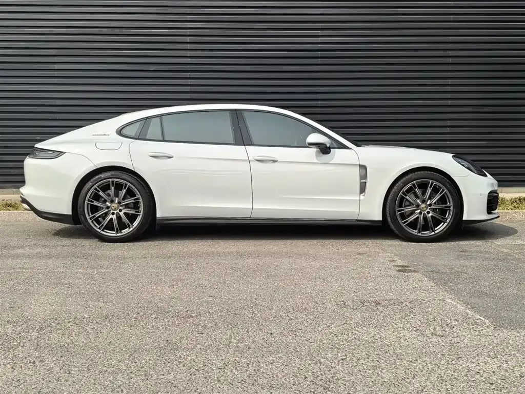 Porsche Panamera — фото 6