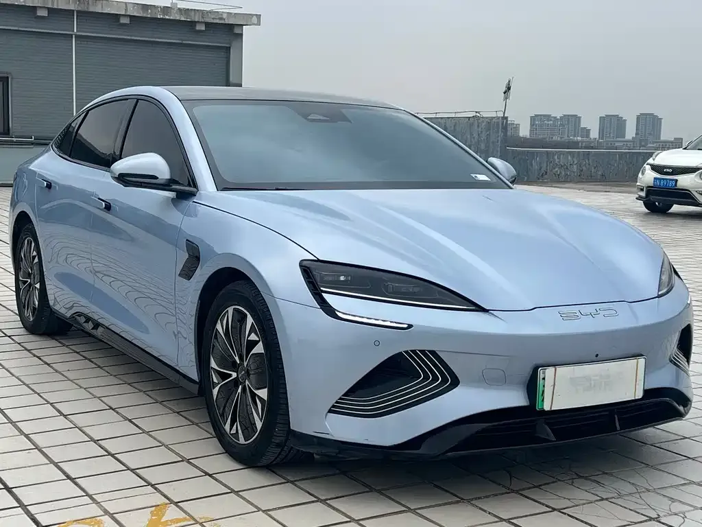 BYD Seal — фото 6