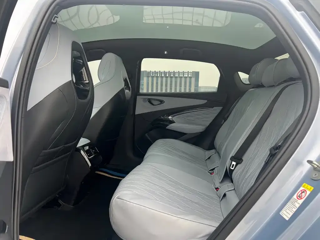 BYD Seal — фото 7