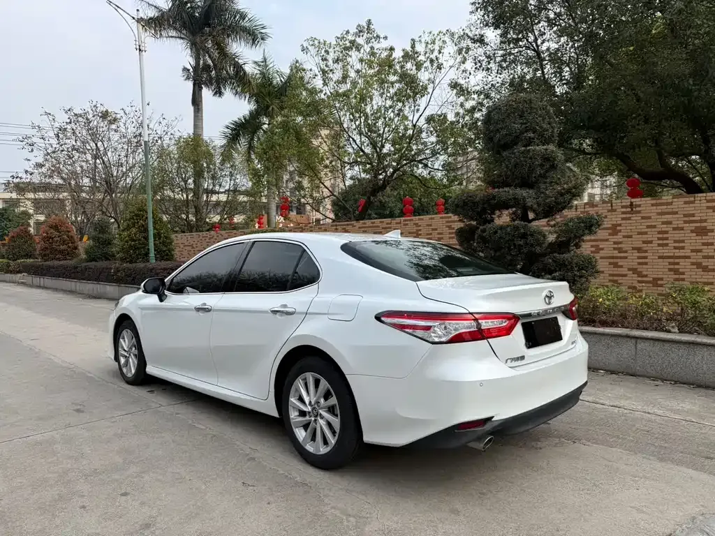 Toyota Camry 2022 из CN, фото 8