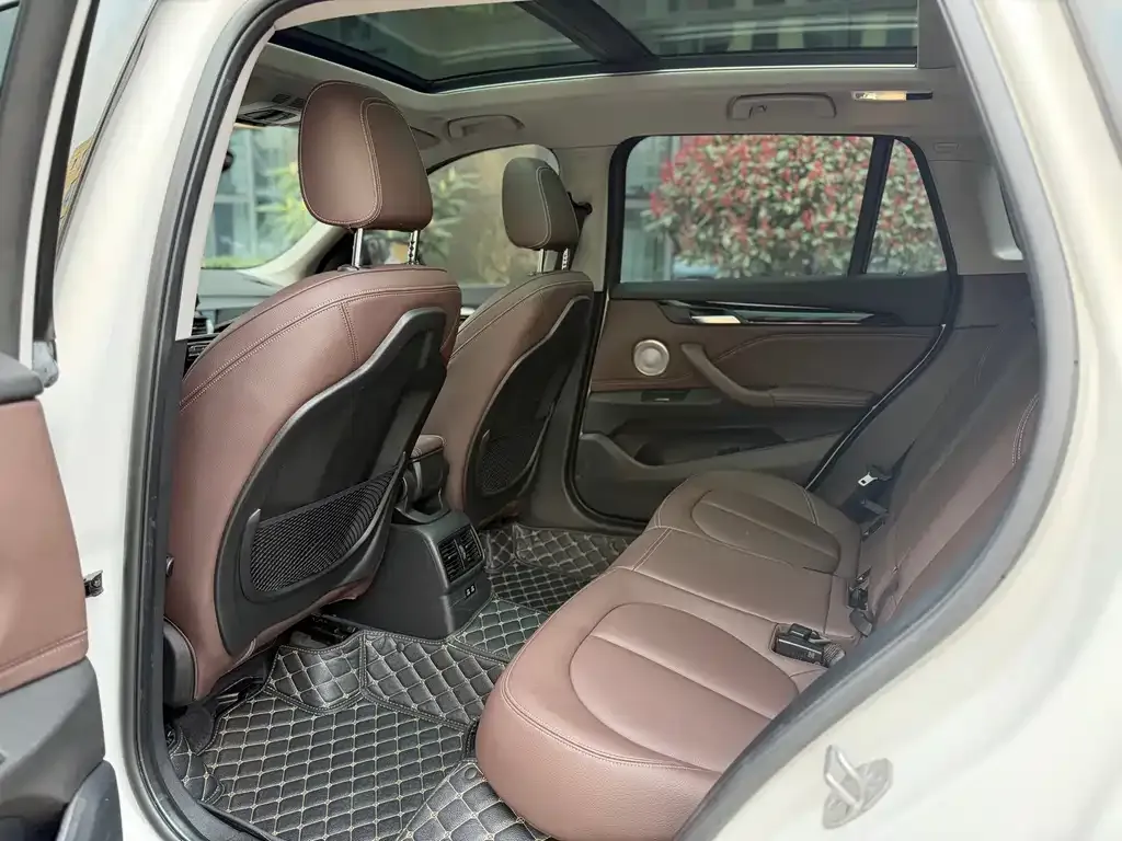 BMW X1 2022 из CN, фото 4