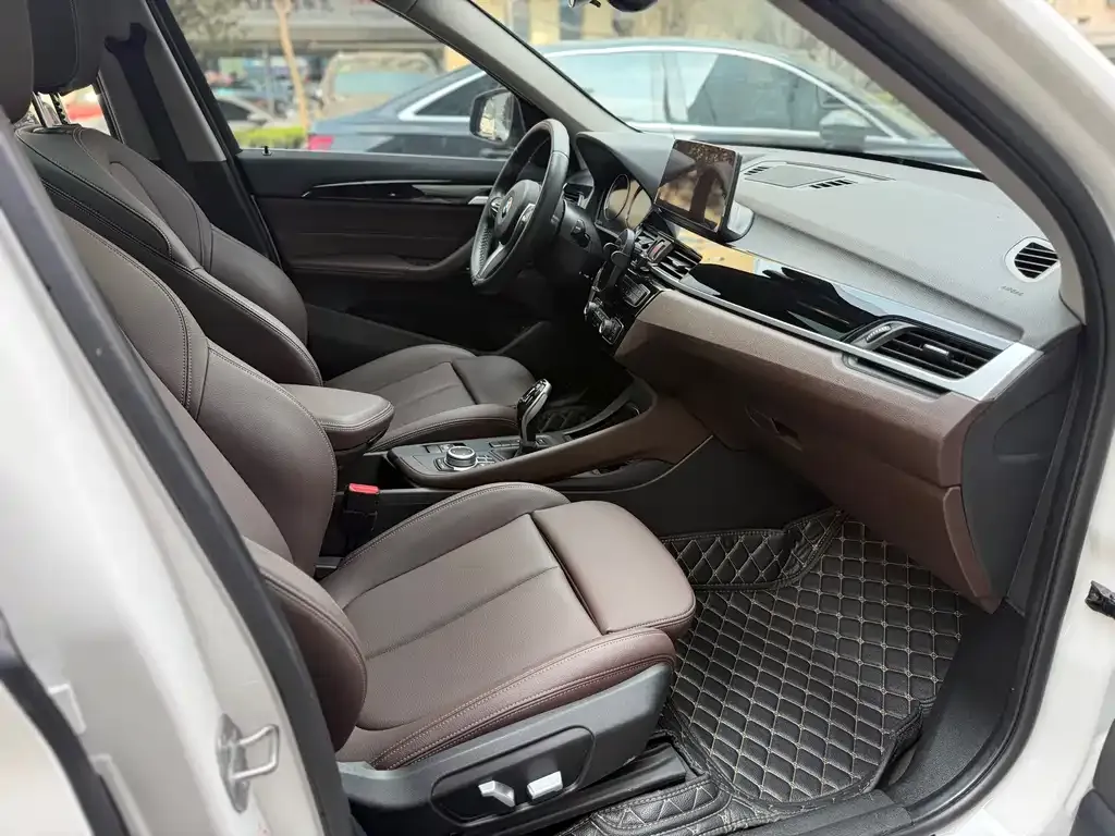 BMW X1 2022 из CN, фото 6