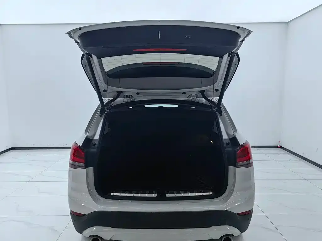 BMW X1 2022 из CN, фото 2