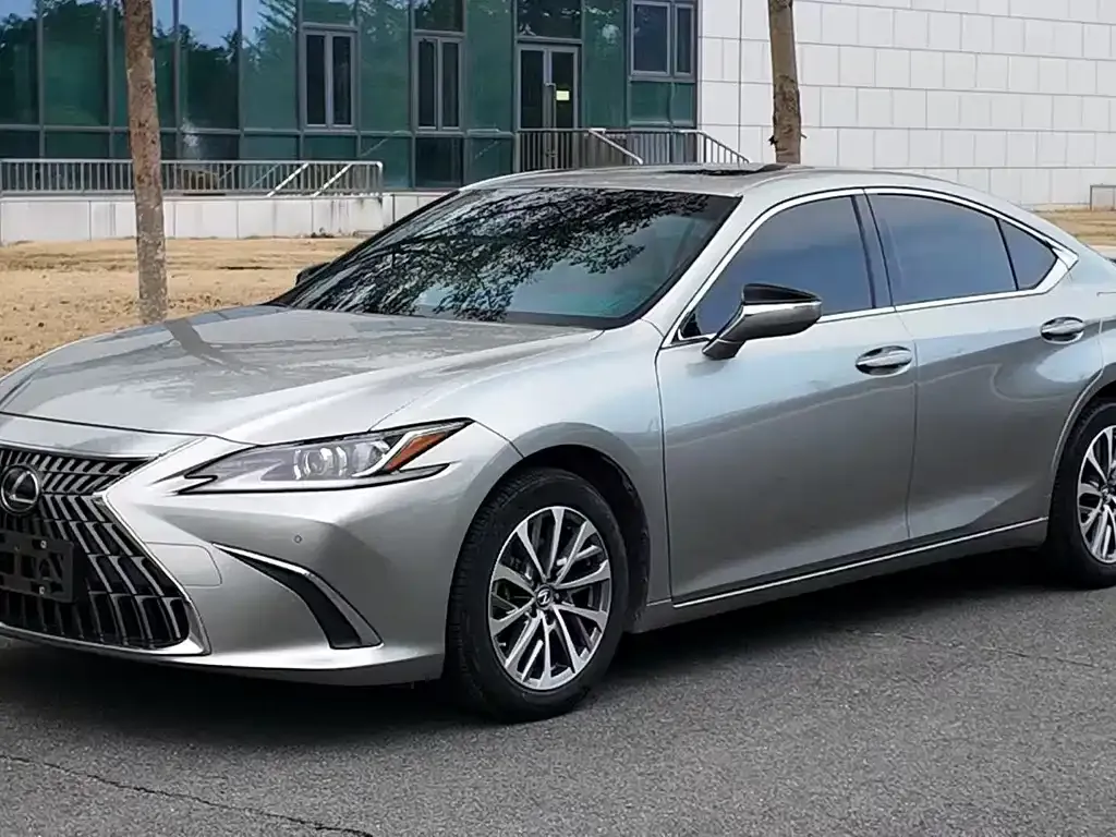 Lexus ES 2022 из CN, фото 1