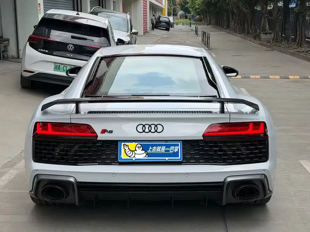 Audi R8 2022 из CN, фото 4