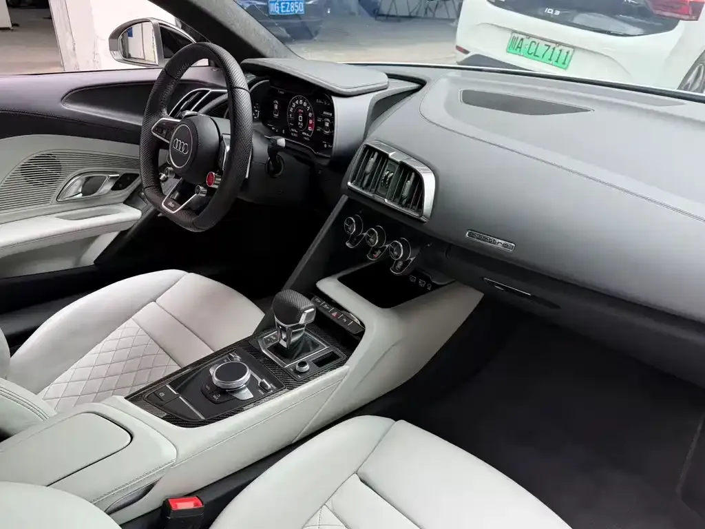 Audi R8 2022 из CN, фото 2