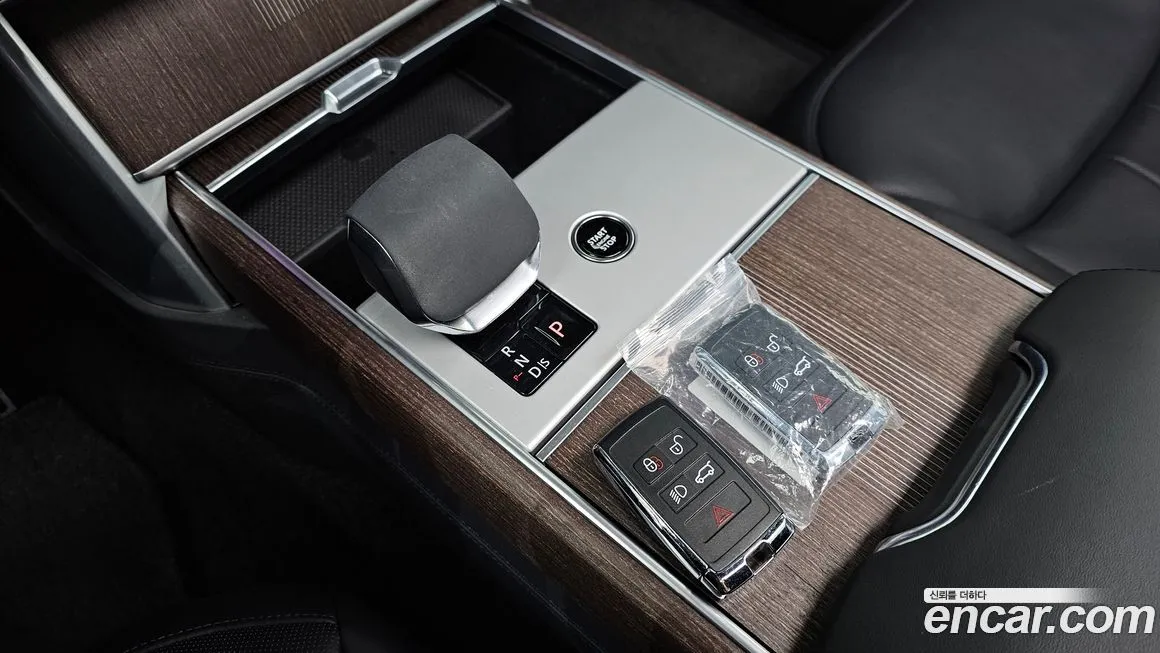 Land Rover Range Rover 2024 из KR, фото 6