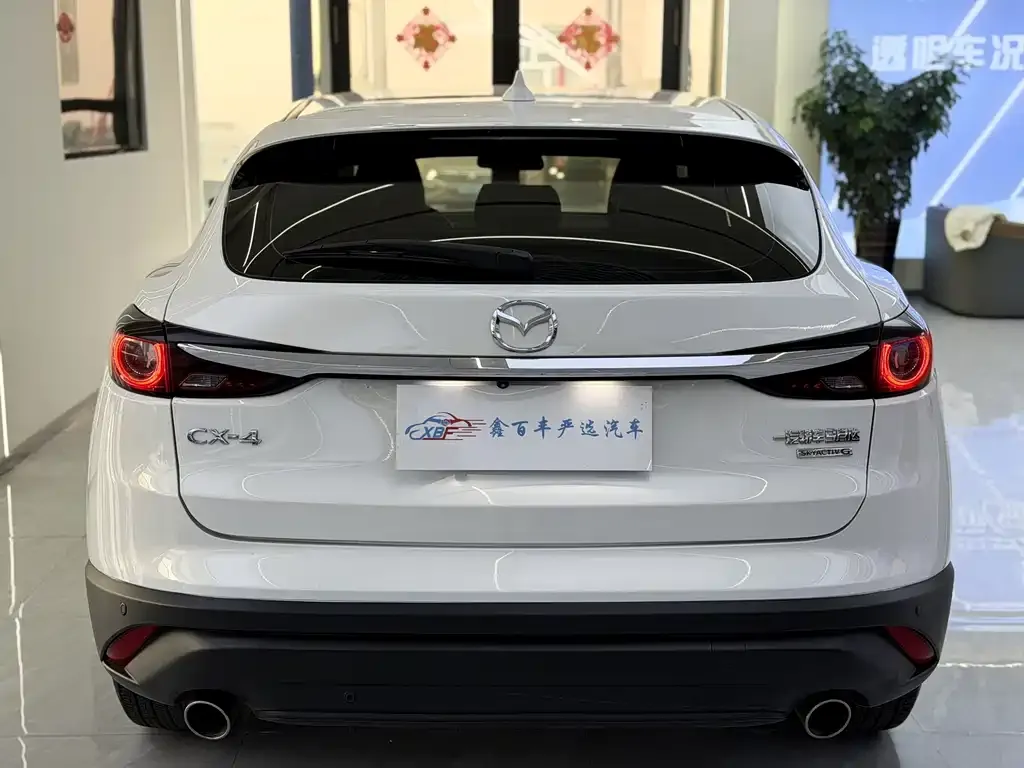 Mazda CX-4 — фото 10
