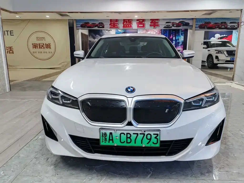 BMW i3 — фото 1