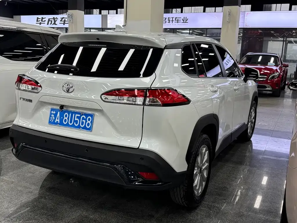 Toyota Frontlander 2023 из CN, фото 10