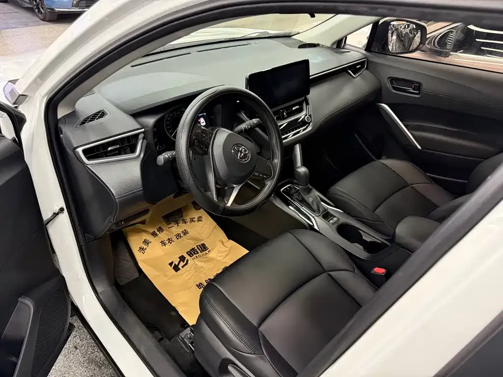 Toyota Frontlander 2023 из CN, фото 7