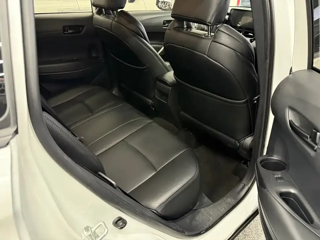 Toyota Frontlander 2023 из CN, фото 2