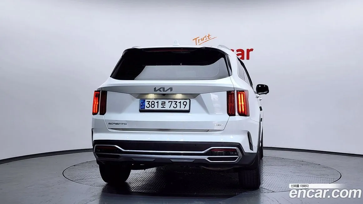 Kia Sorento — фото 6