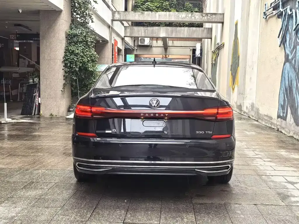 Volkswagen Passat — фото 6