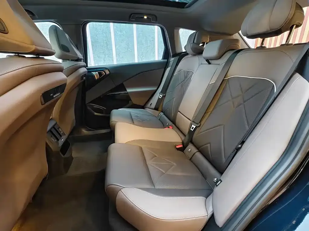 BMW X3 2025 из CN, фото 6