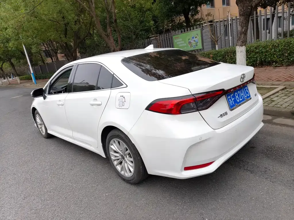 Toyota Allion — фото 2