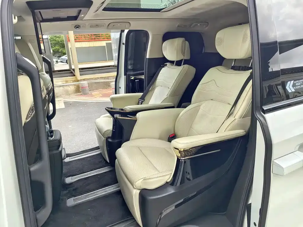 GAC Motor Trumpchi E9 — фото 5