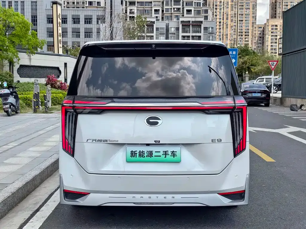 GAC Motor Trumpchi E9 — фото 6