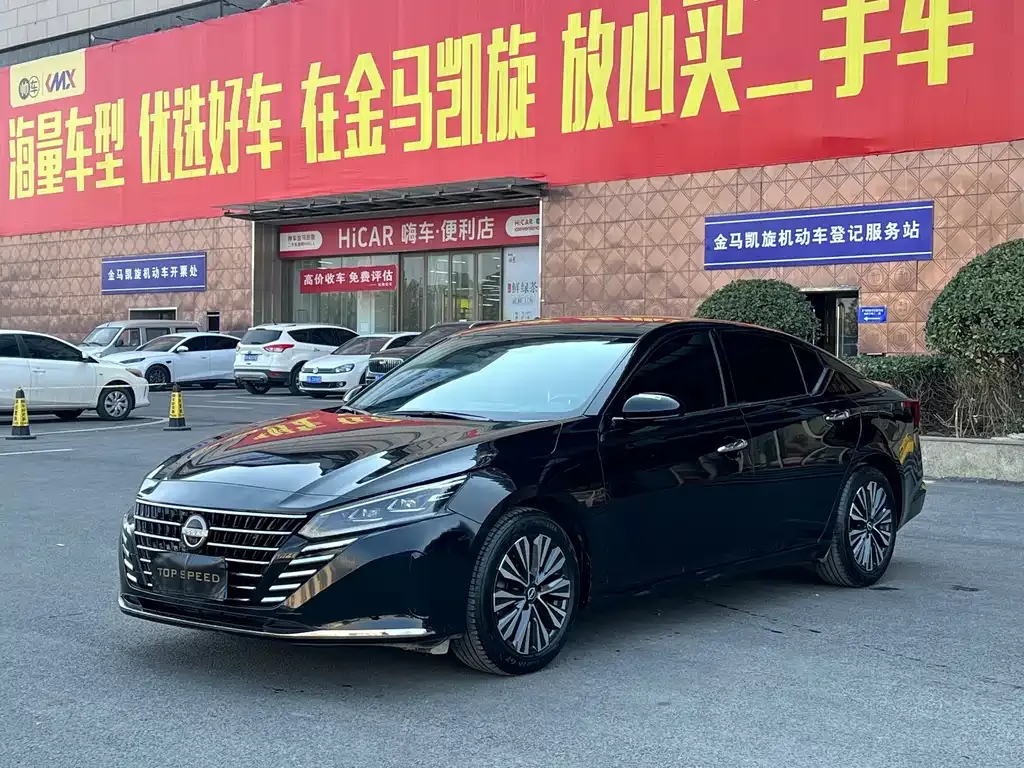 Nissan Teana — фото 1