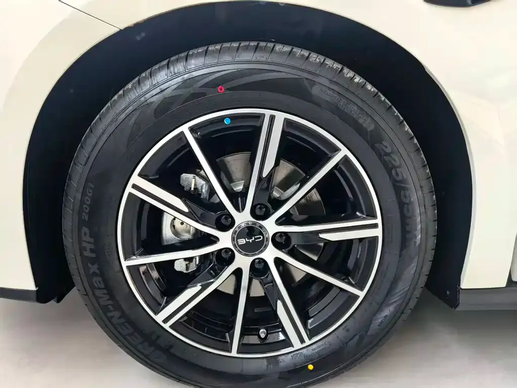BYD Seal 06 DM-i Touring Edition — фото 8