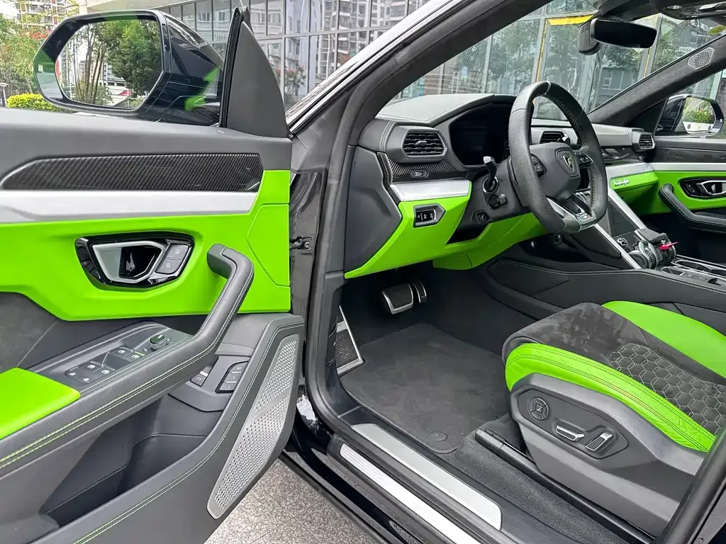 Lamborghini Urus 2022 из CN, фото 8