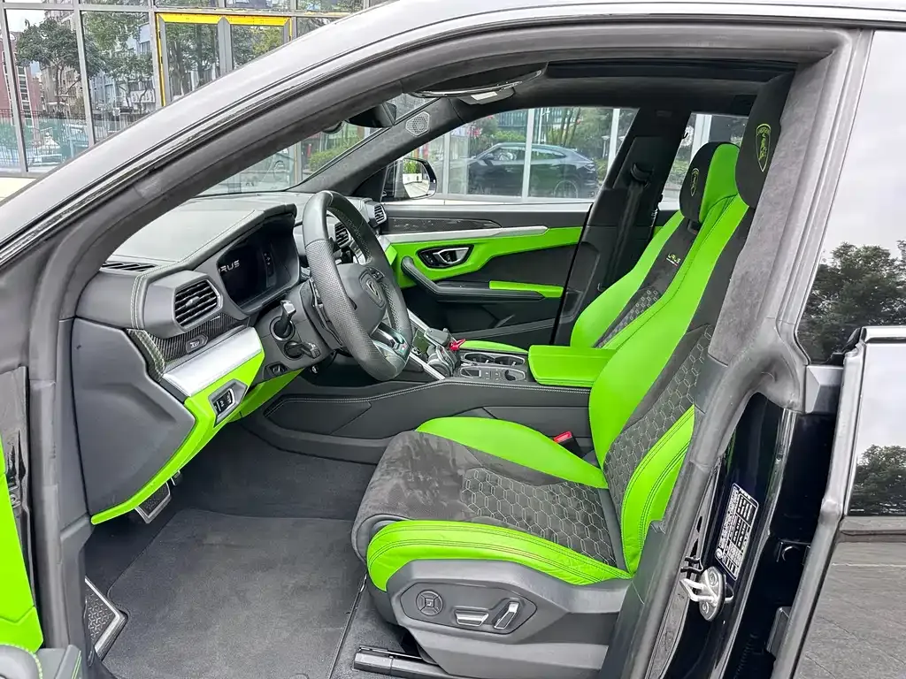 Lamborghini Urus 2022 из CN, фото 7