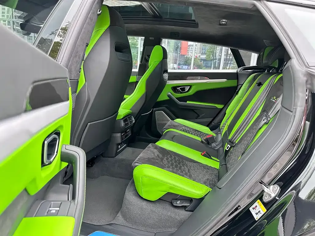 Lamborghini Urus 2022 из CN, фото 2