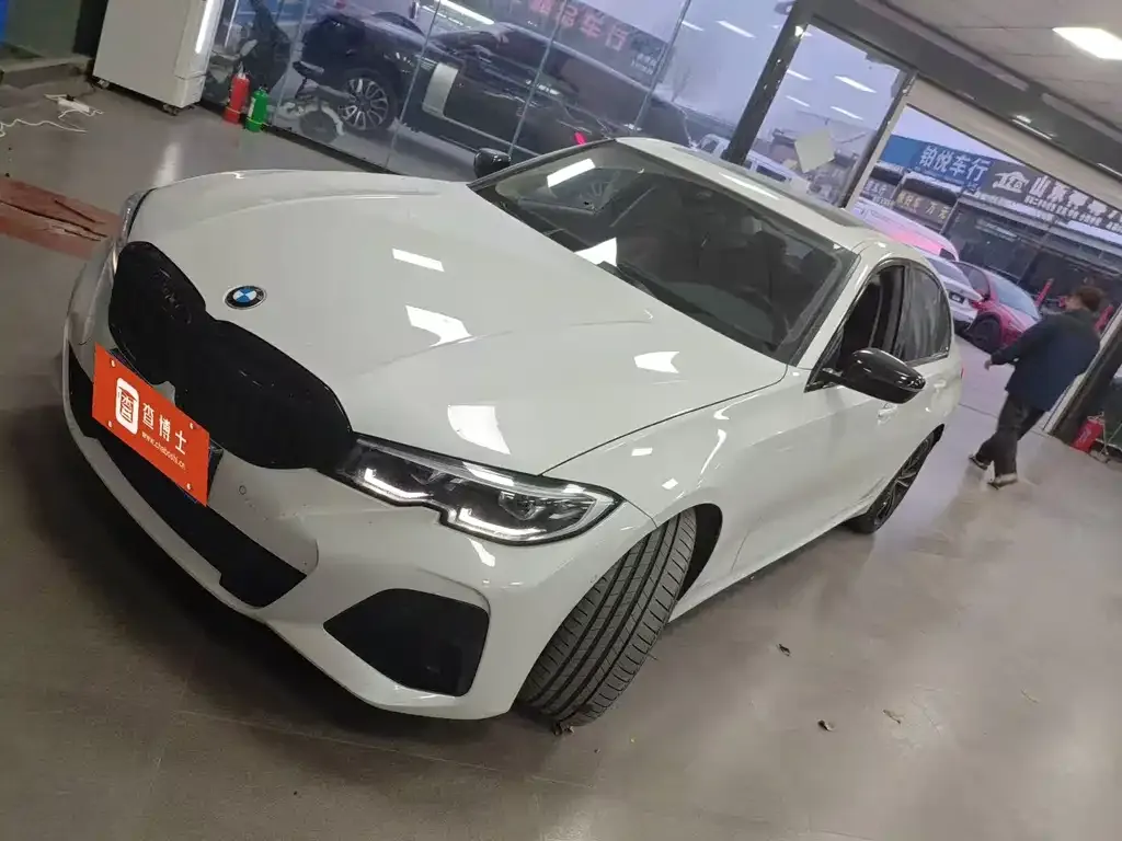 BMW 3 Series — фото 1