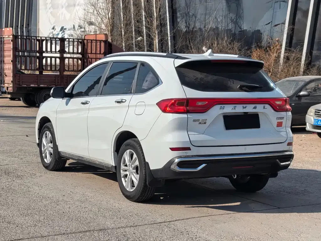 Haval M6 — фото 10