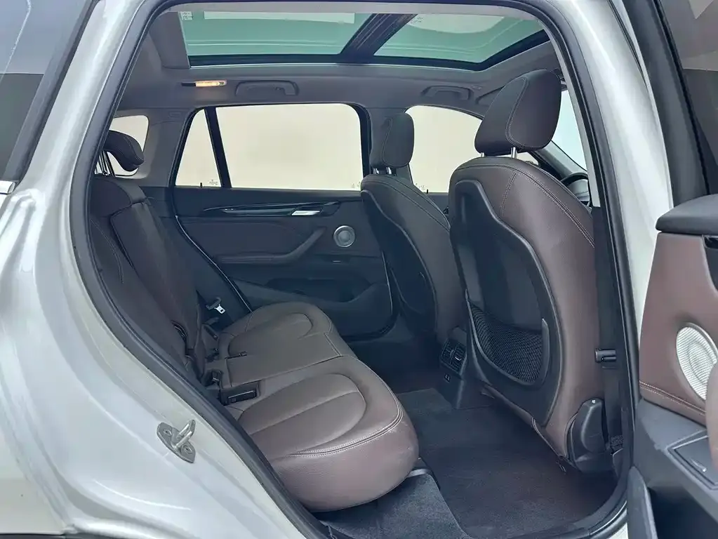 BMW X1 2023 из CN, фото 10