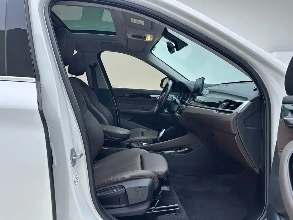 BMW X1 2023 из CN, фото 8