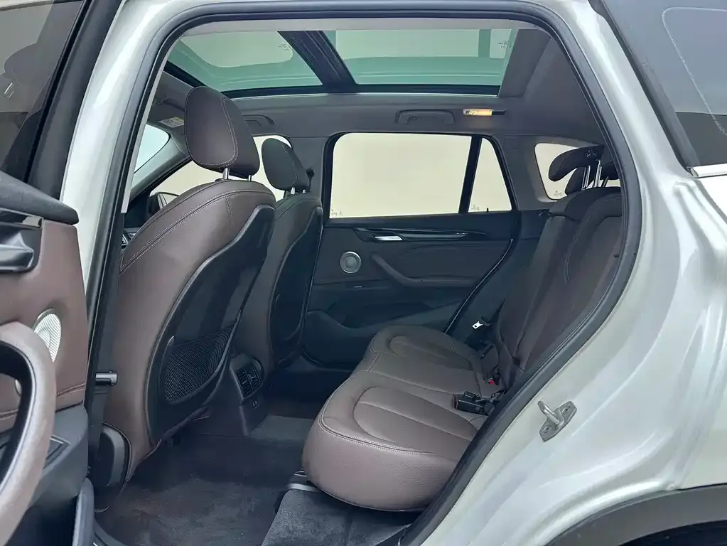 BMW X1 2023 из CN, фото 9