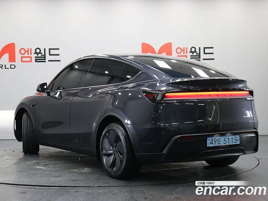 Tesla Model Y — фото 3