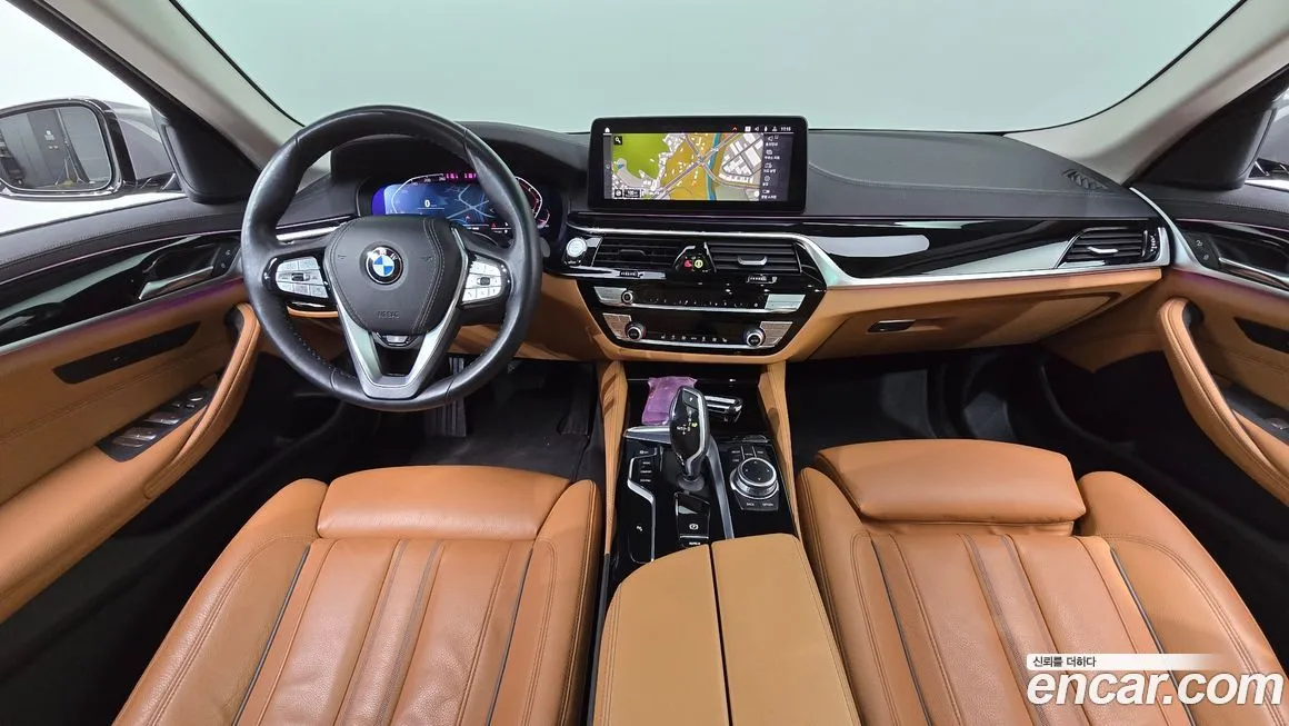BMW 5-Series — фото 10
