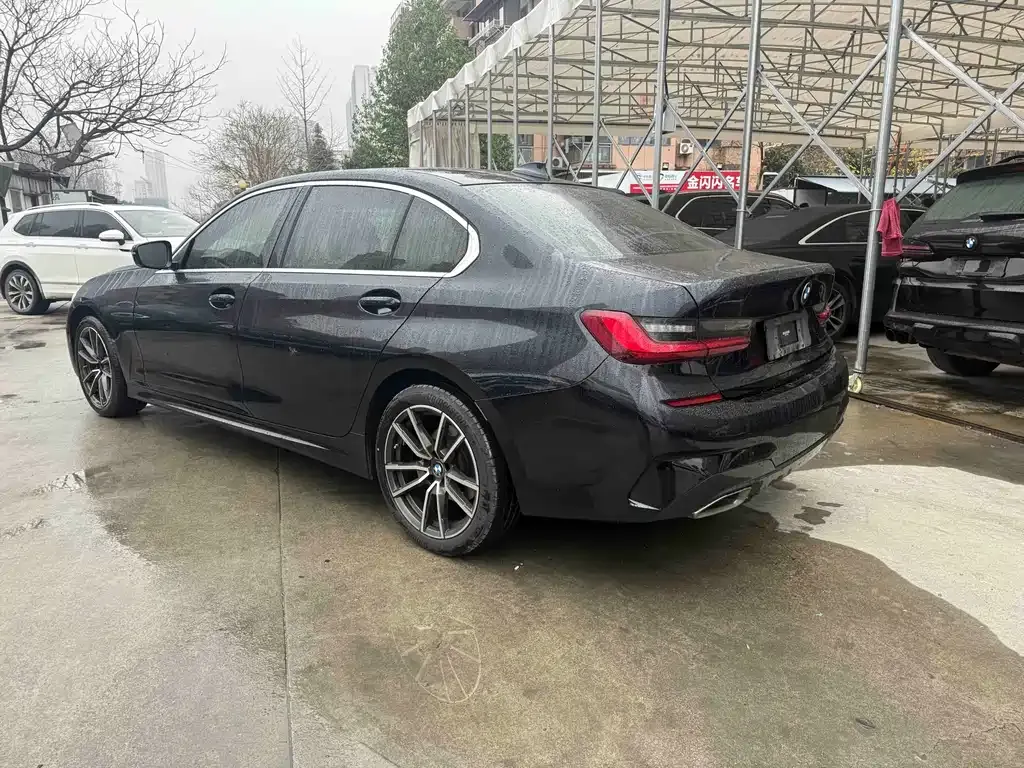 BMW 3 Series 2022 из CN, фото 9