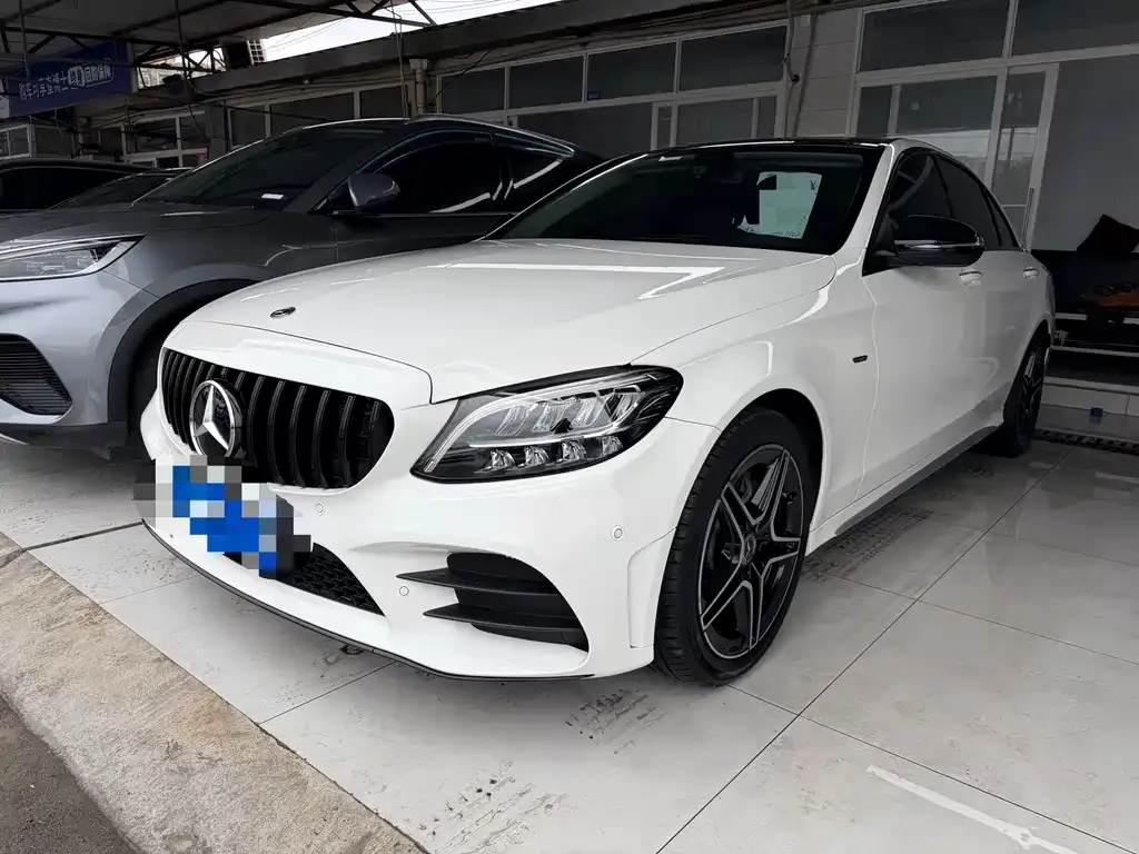 Mercedes-Benz C-Class — фото 1